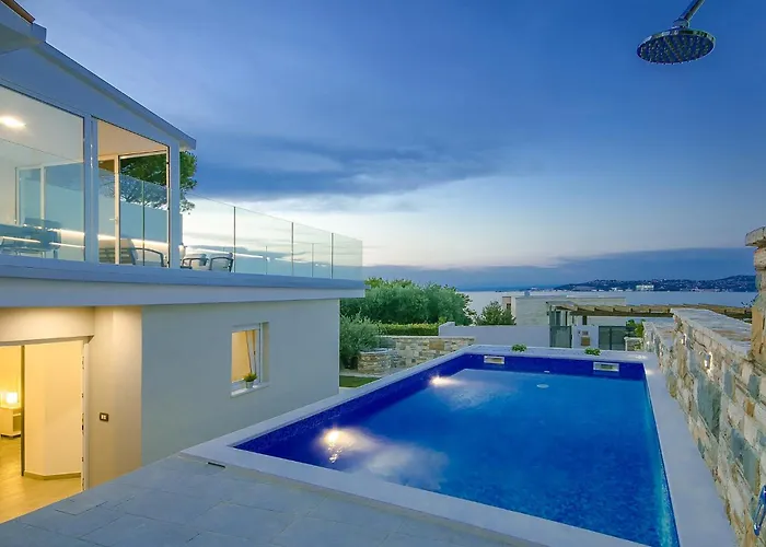 Villa Aurora